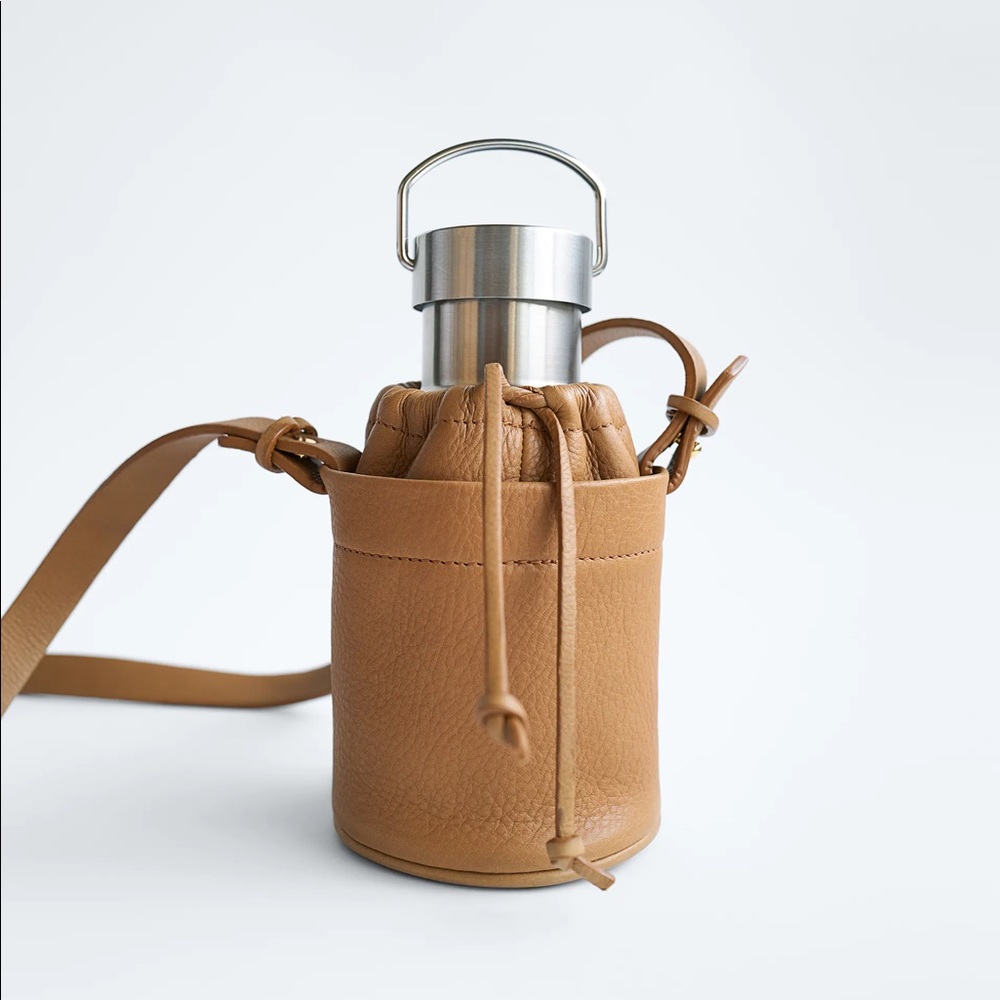 ZARA LIMITED EDITION REAL LEATHER BOTTLE HOLDER - Picture 2 of 5